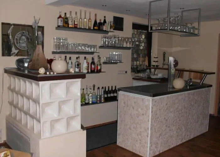 Vierjahreszeiten Otel 3*