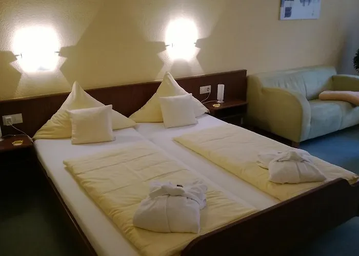 Vierjahreszeiten Otel 3*