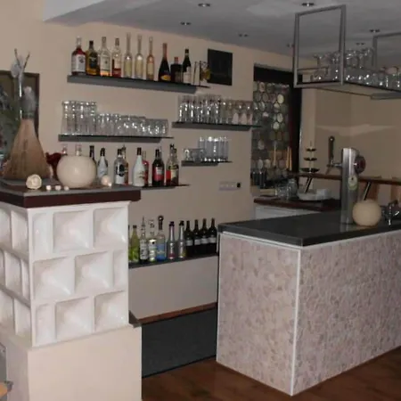 Vierjahreszeiten Hotel 3*