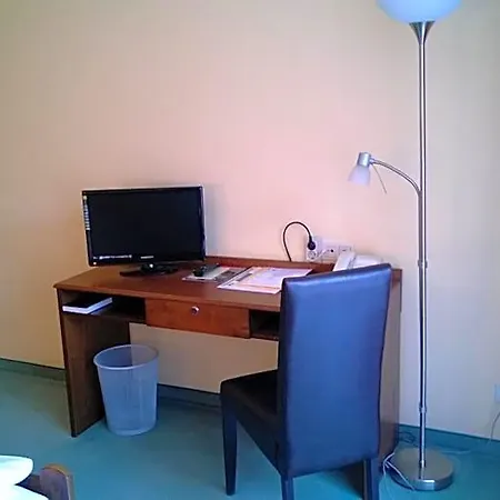 Vierjahreszeiten Hotel 3*