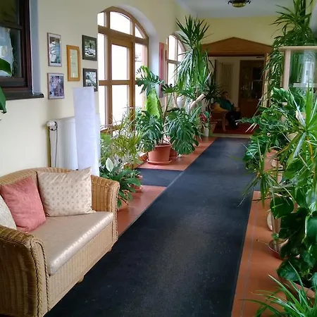 Vierjahreszeiten Hotel 3*
