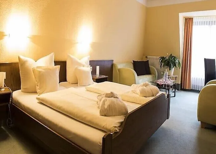 Vierjahreszeiten Hotel 3*